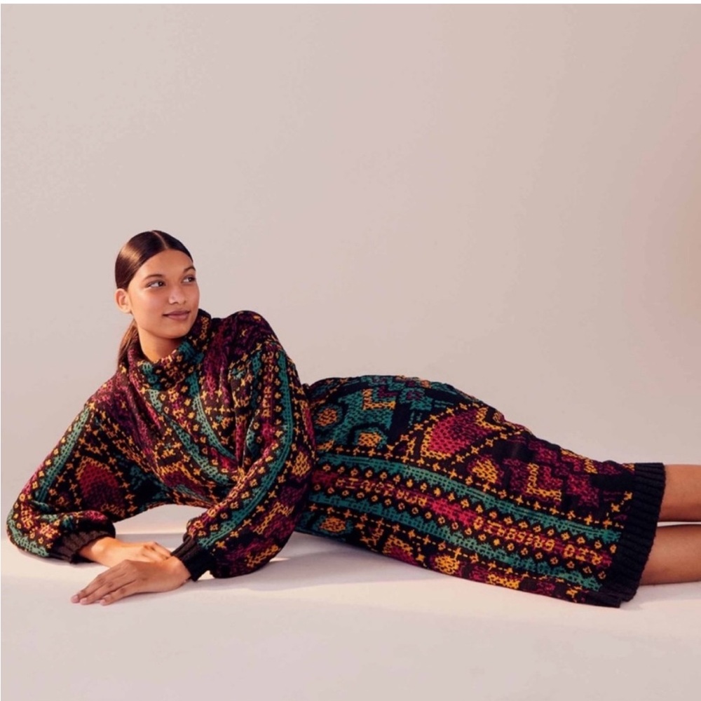 FARM RIO Yawanawa Stripes Midi Sweater Dress